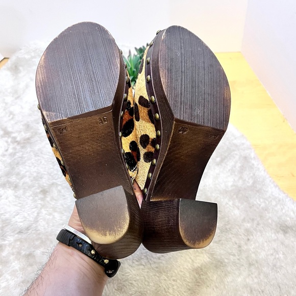 *Penelope Chilvers  | Leopard Print Pony Mid Heel Clogs from Anthropologie Sz 6 - Picture 10 of 15